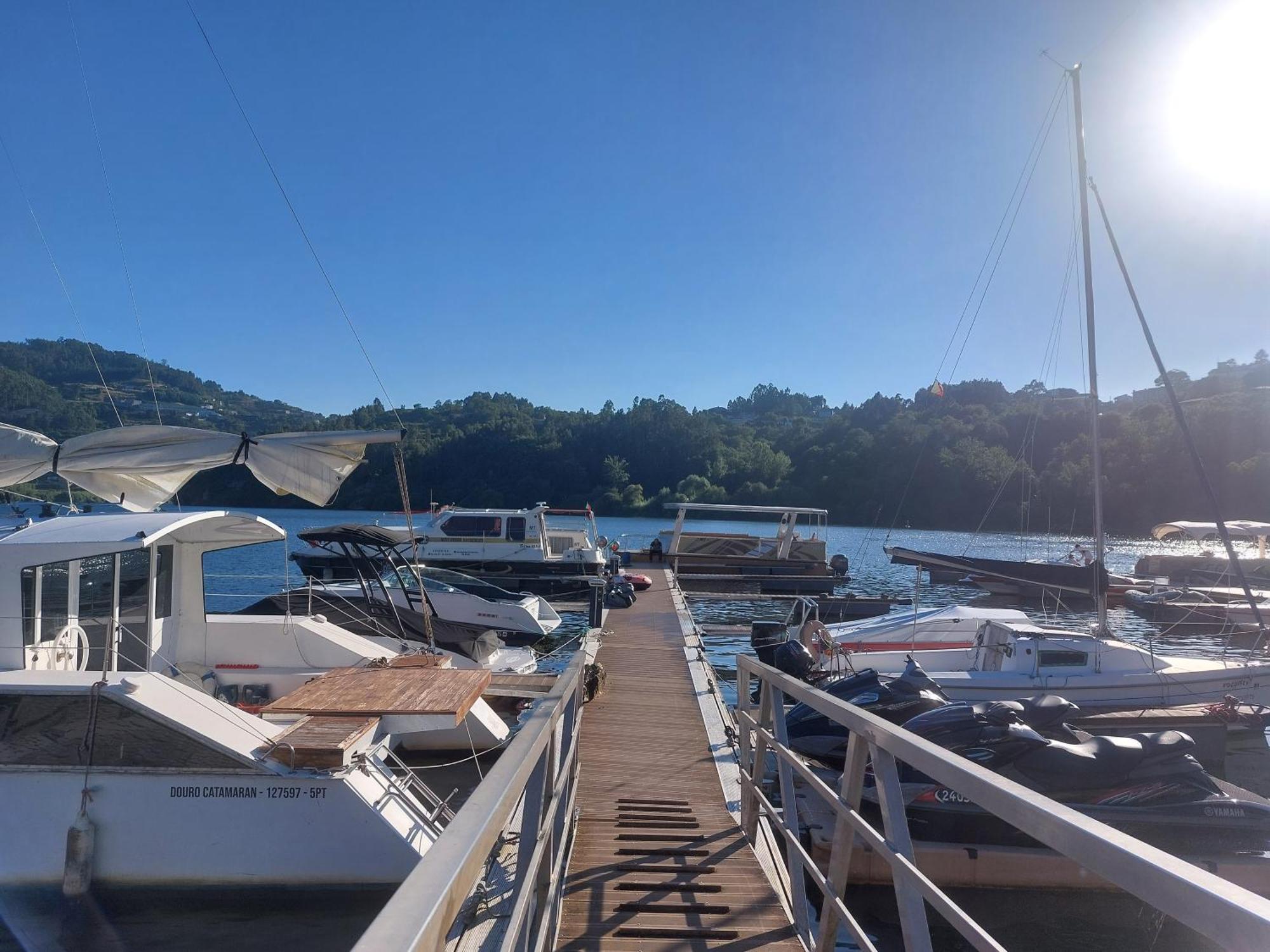 Douro Houseboats Hotel Marco de Canavezes Екстериор снимка
